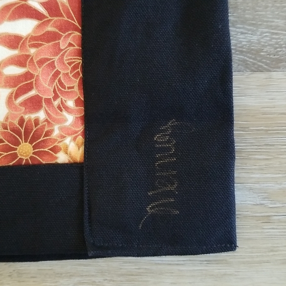 Vintage Handmade Crane Asian Theme Wall Art - Picture 11 of 15